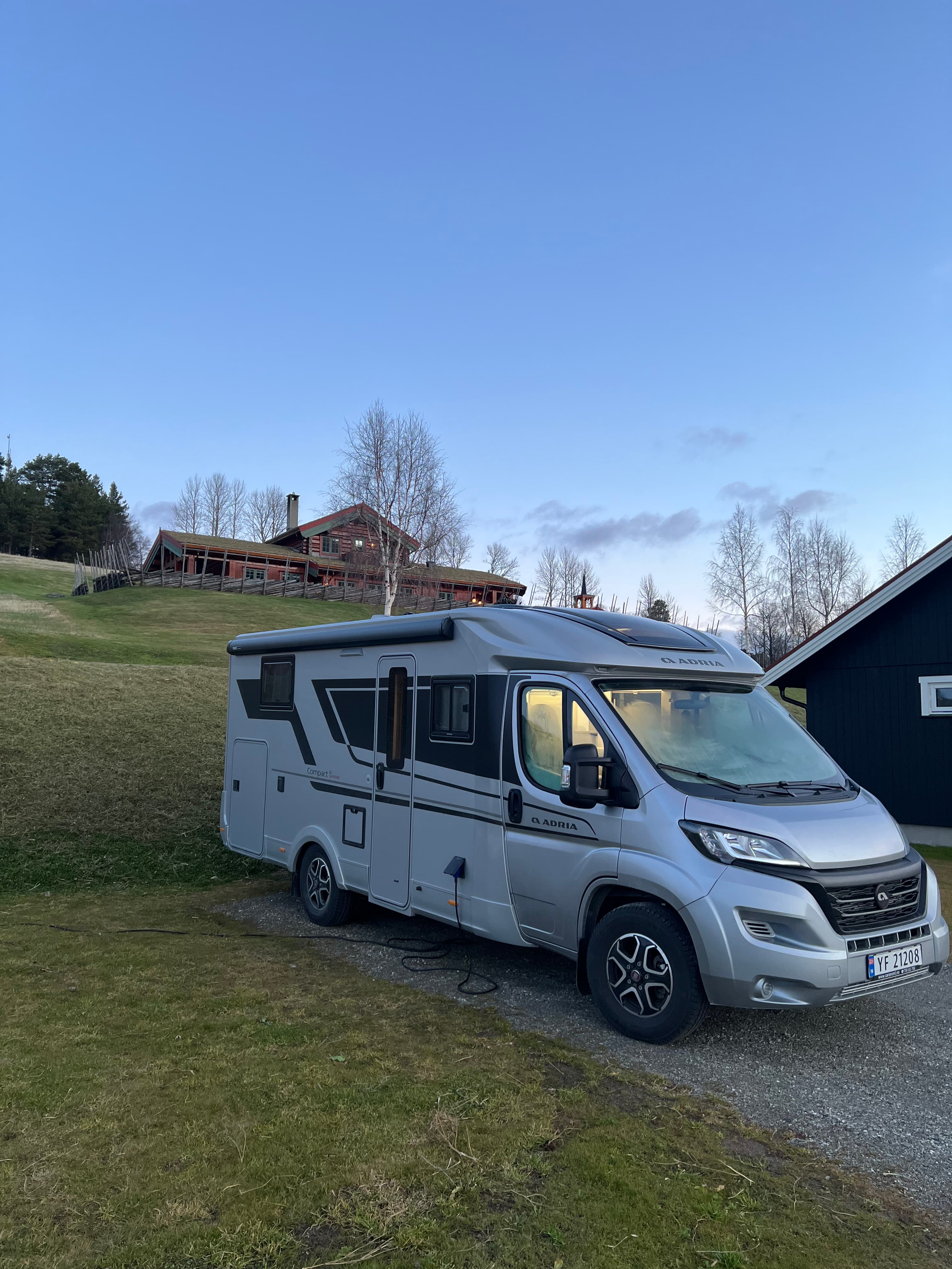 Drømmeferie i lekker lettkjørt Adria bobil